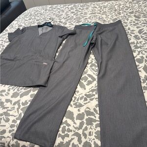 Figs Gray Scrub Set with Teal Accents